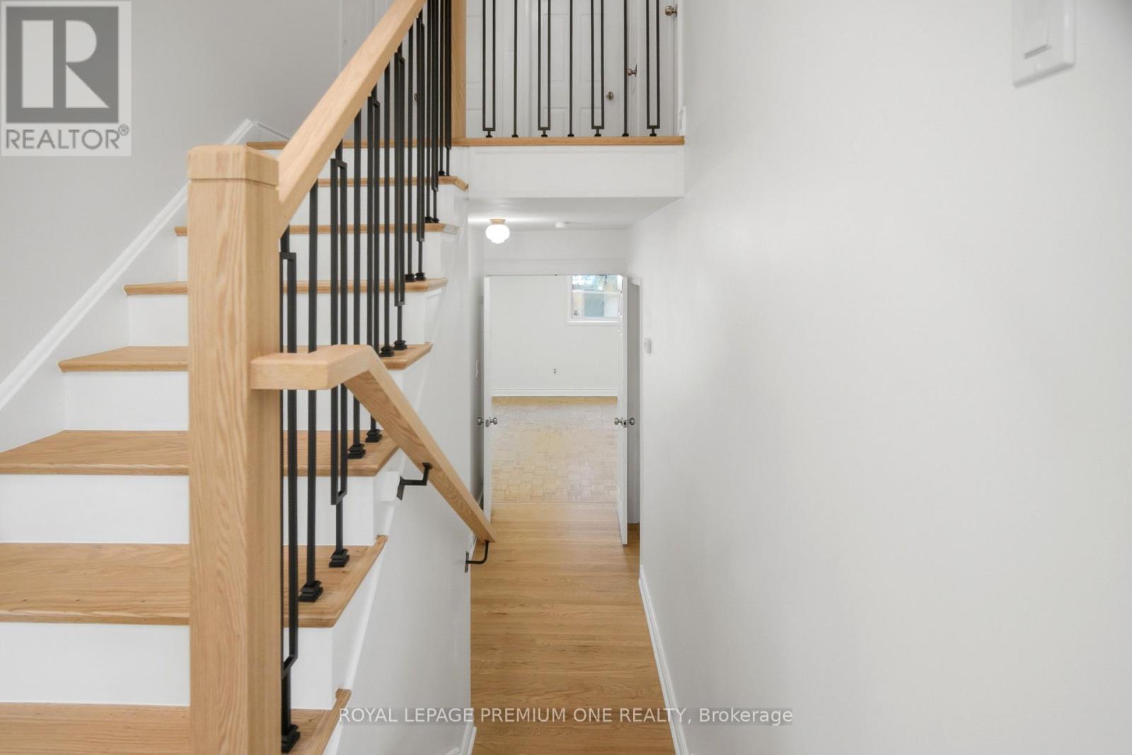 3195 GOLDEN ORCHARD DRIVE - 16
