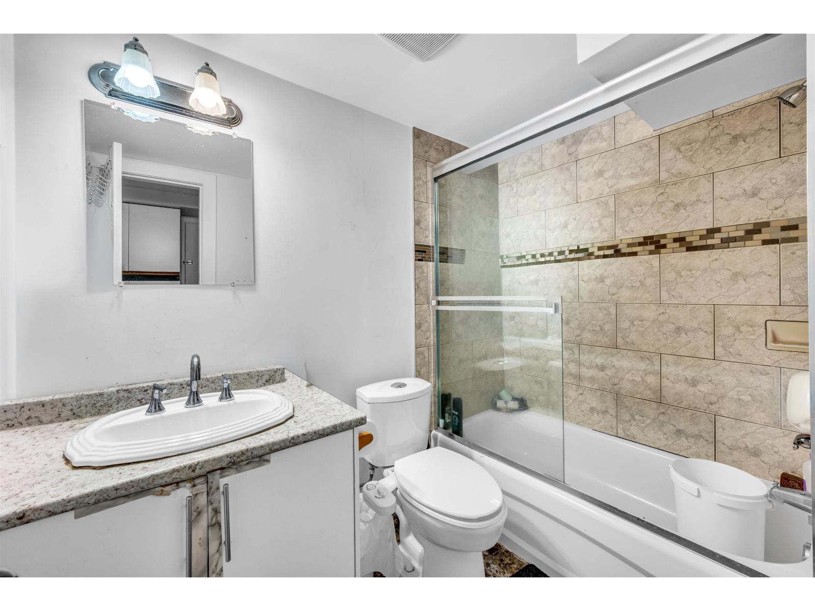 6 Bed, 4 Bath House for Sale in Surrey – 6268 129 STREET, Surrey – MLS# R3127534 - Image 20