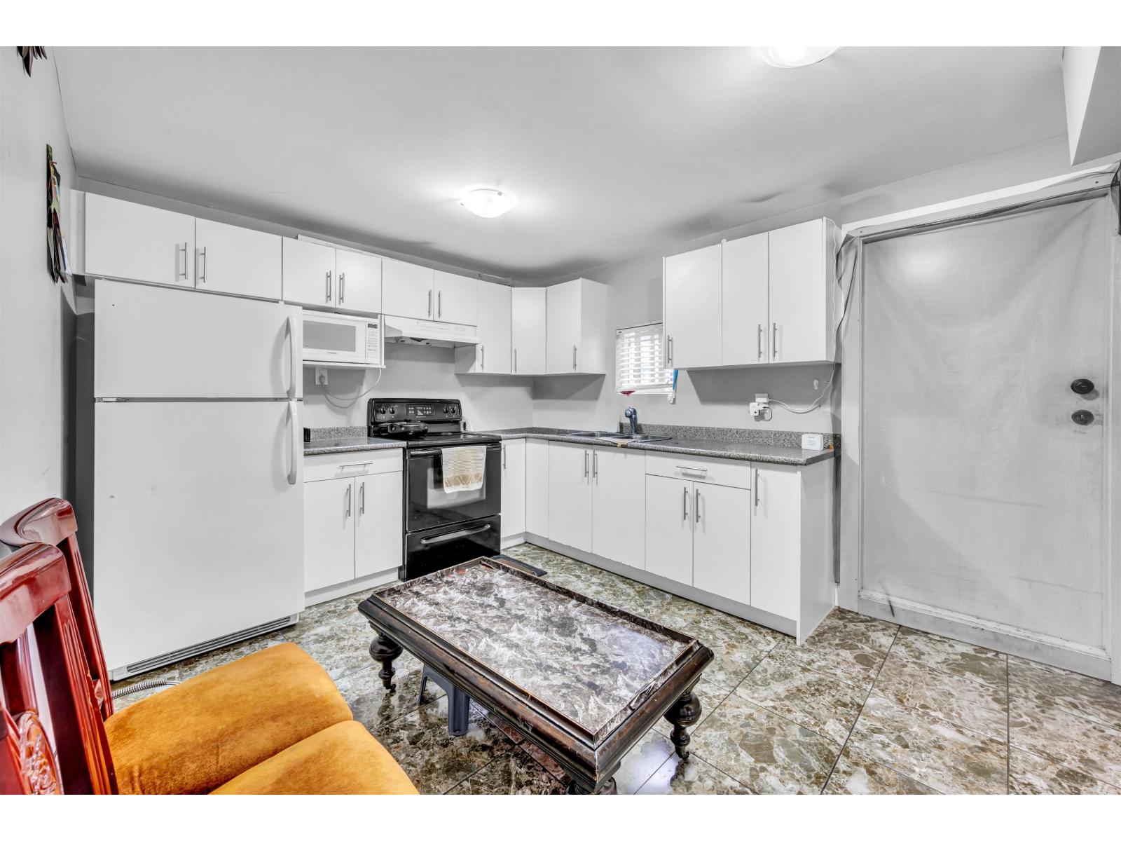 6 Bed, 4 Bath House for Sale in Surrey – 6268 129 STREET, Surrey – MLS# R3127534 - Image 12