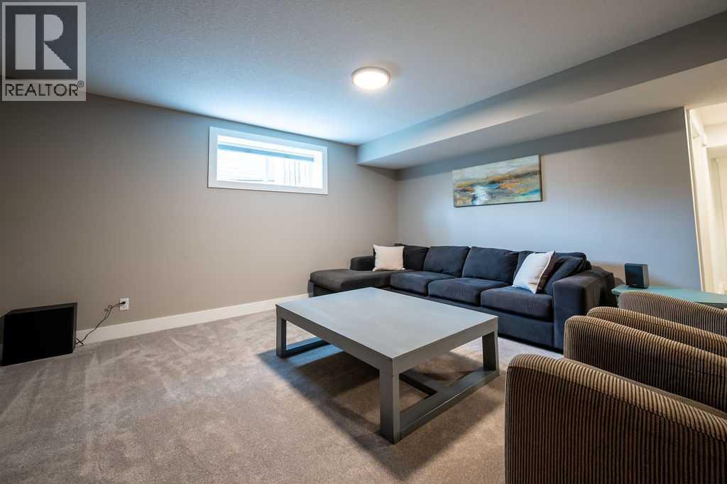 32 Ranchers Manor - 34