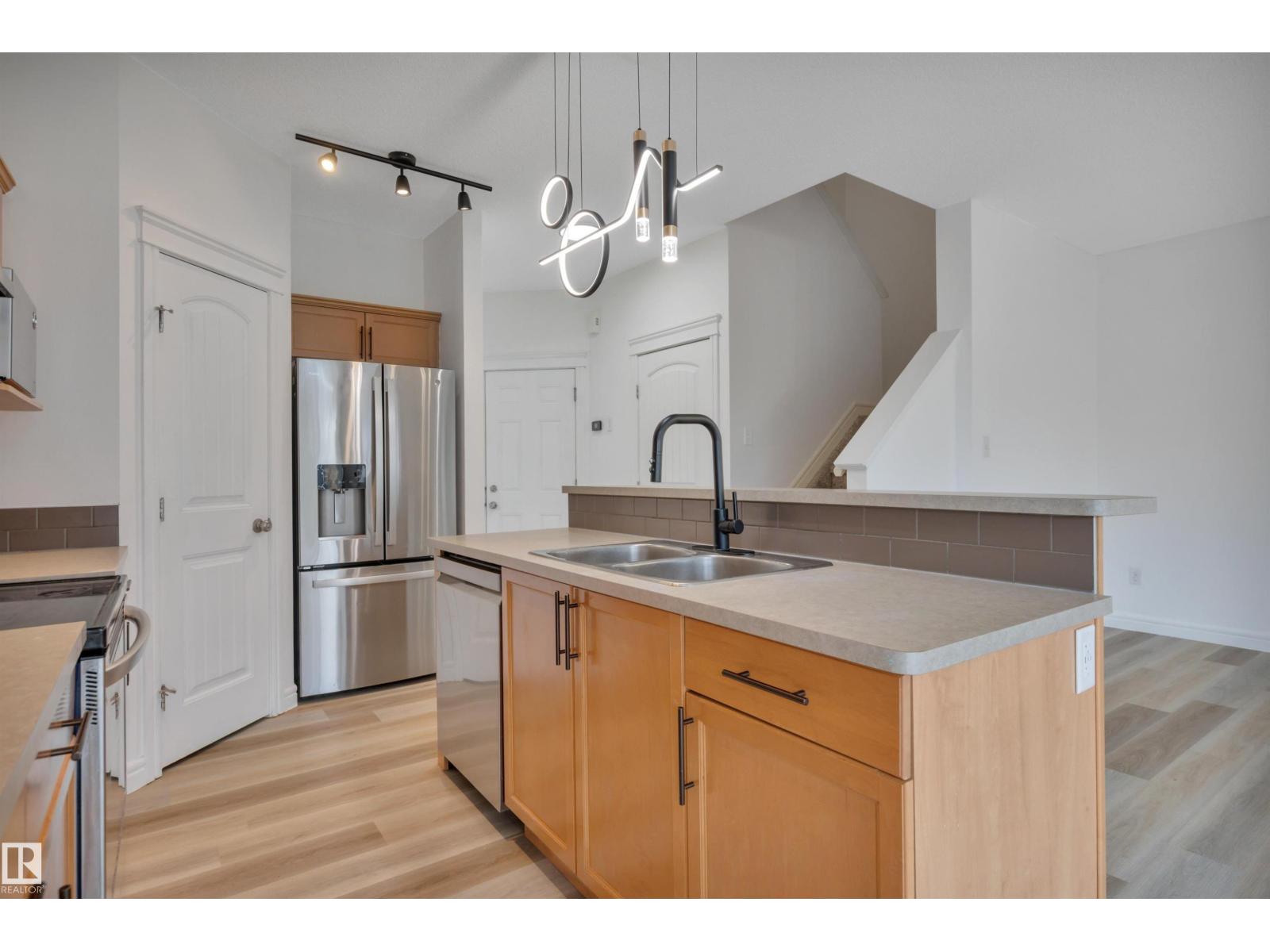 9 CARAGANA WY