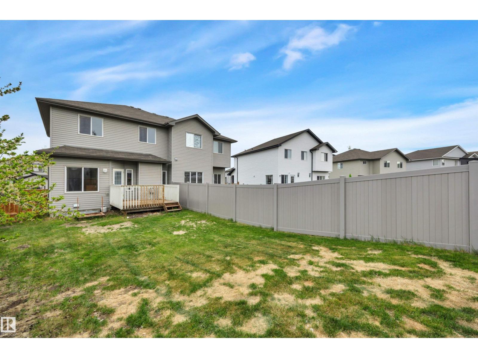 9 CARAGANA WY - 46