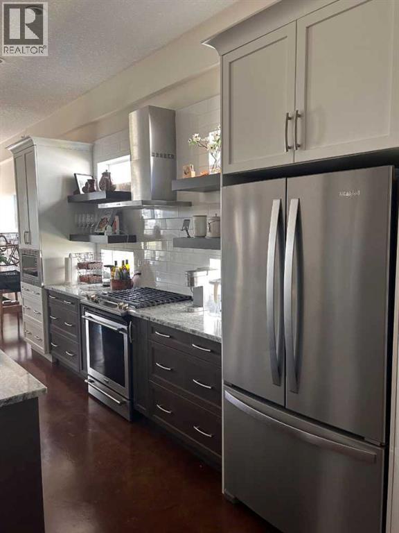 596 Muirfield Crescent - 34