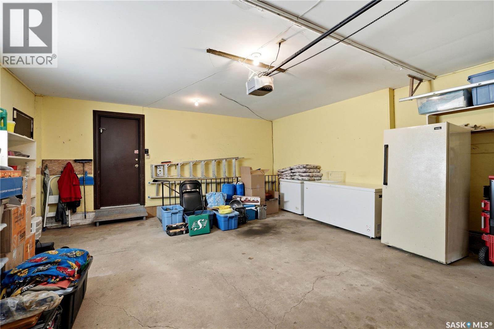 719 Wakaw TERRACE - 36