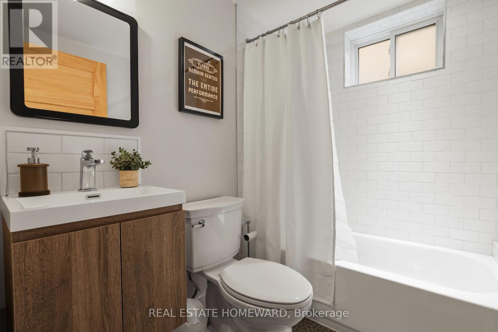 56 OSBORNE AVENUE - 28