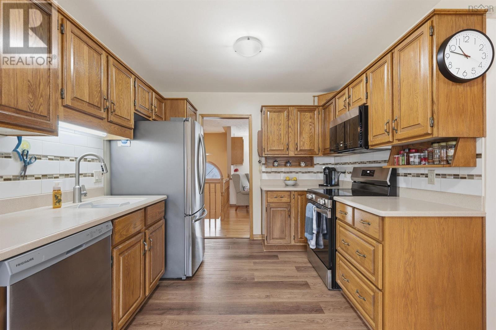 13 Camilla Court - 11