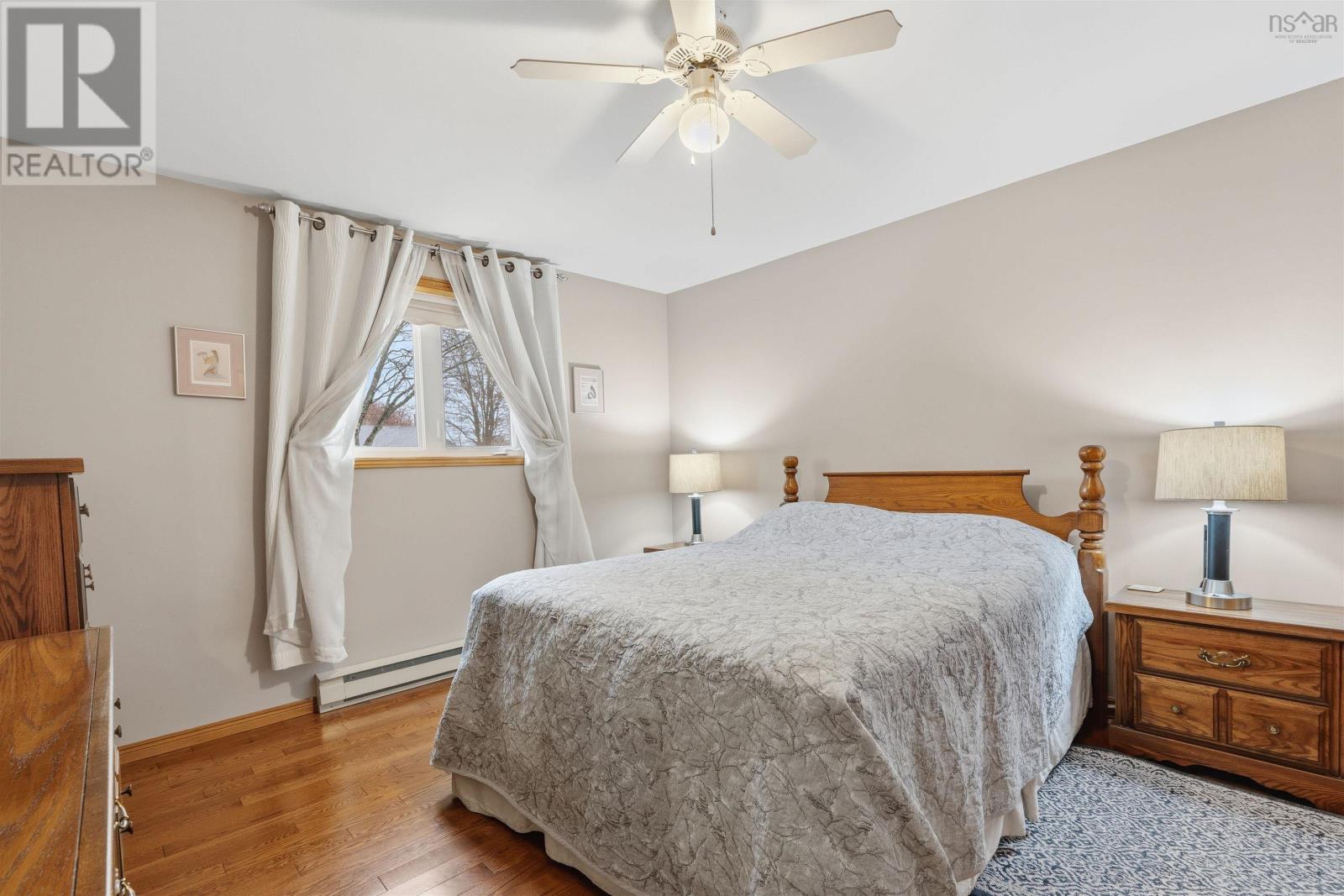 13 Camilla Court - 19