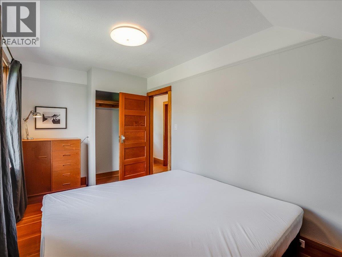 1723 Ward Street - 33
