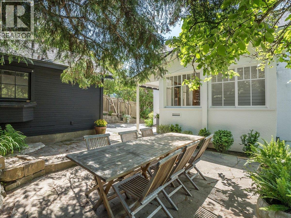 1723 Ward Street - 5