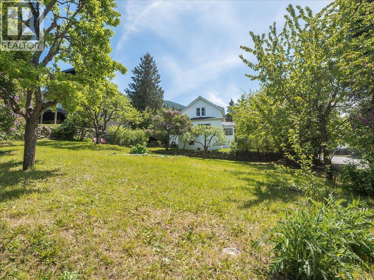1723 Ward Street - 8