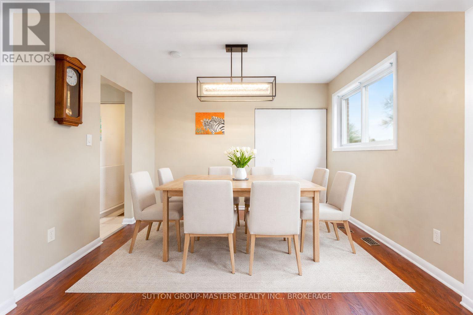 35 HOLLAND CRESCENT - 10