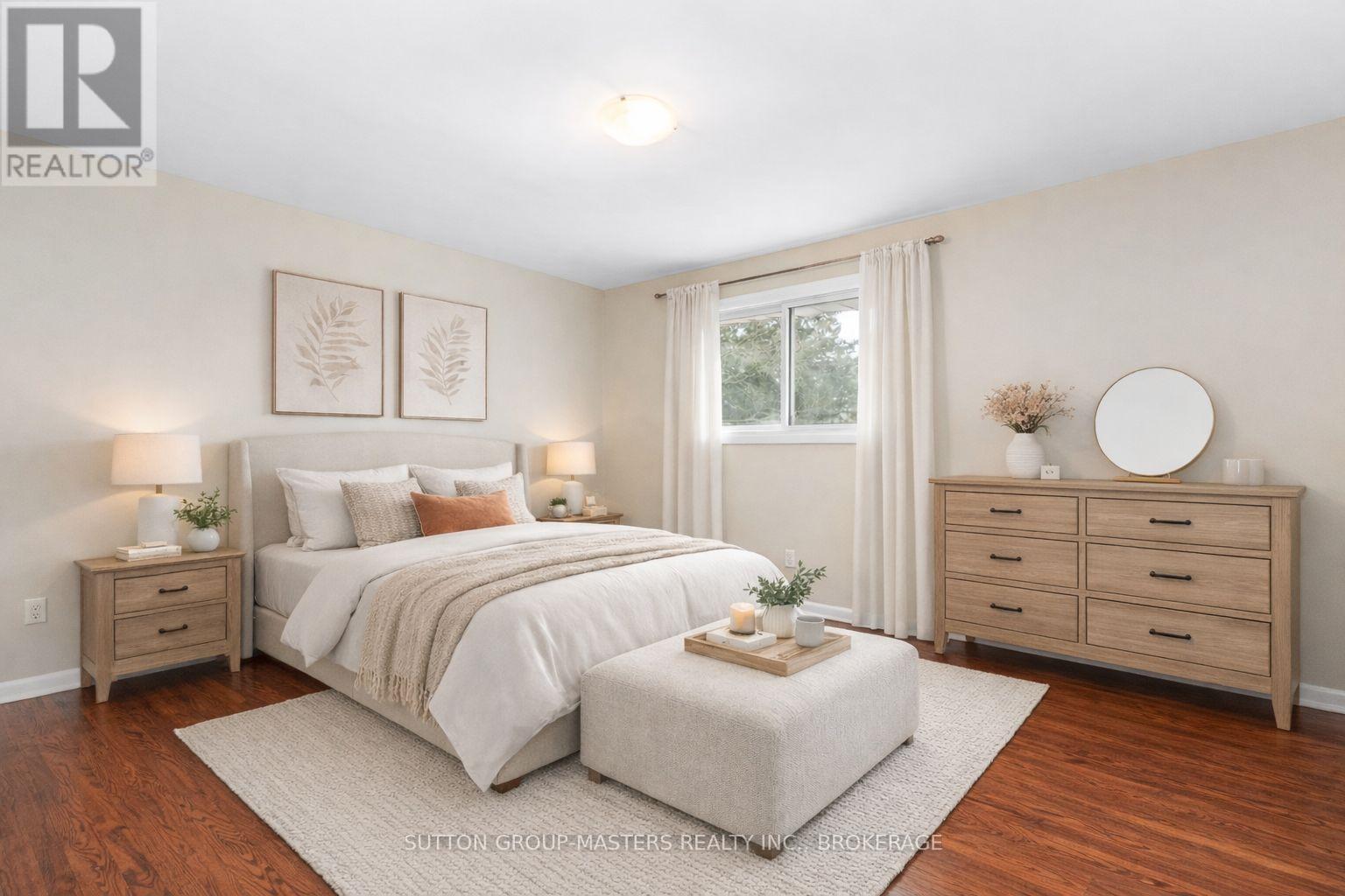 35 HOLLAND CRESCENT - 18