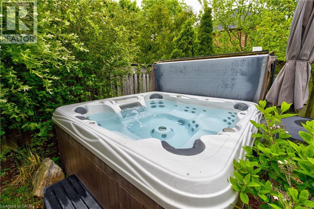2142 MEADOWGLEN Drive - 47