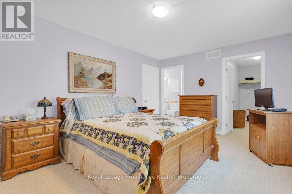 82 GAVEY STREET - 22