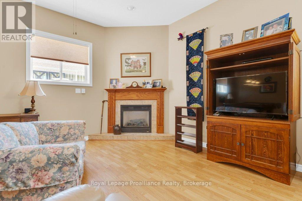 82 GAVEY STREET - 25