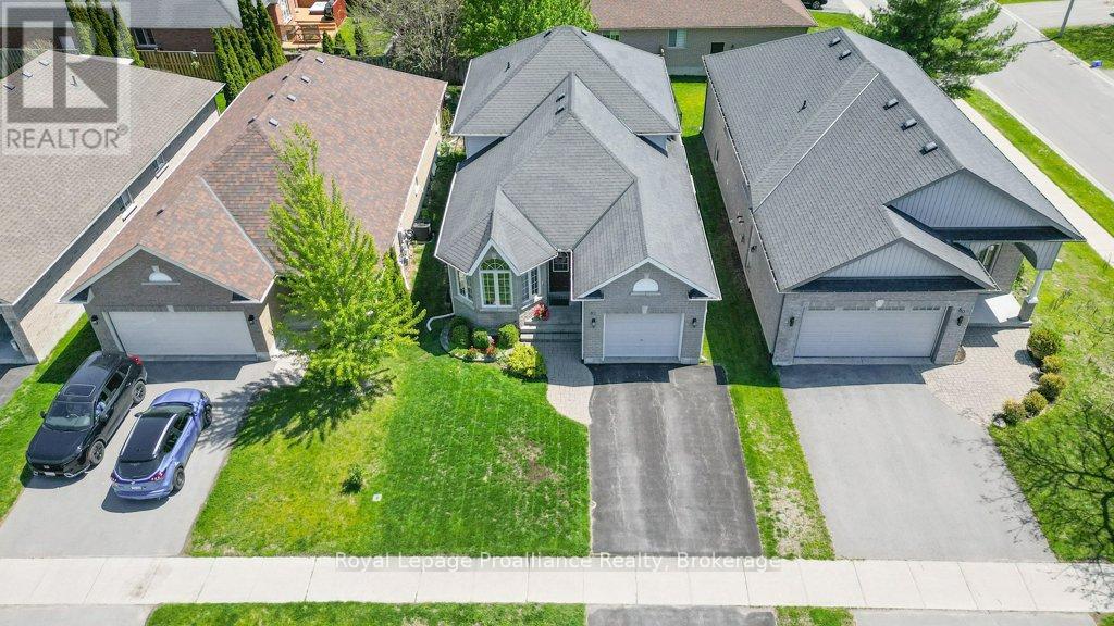 82 GAVEY STREET - 37