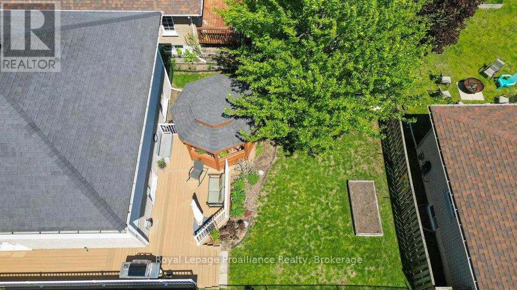 82 GAVEY STREET - 43