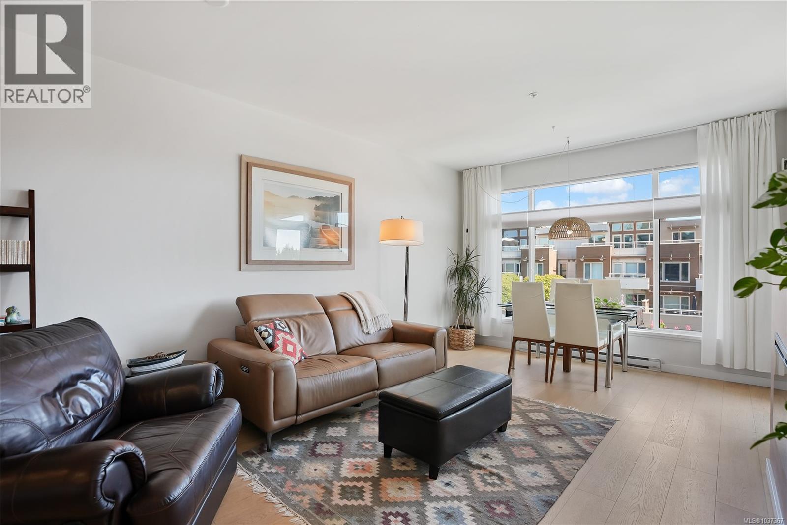#401 7162 West Saanich Rd - 4