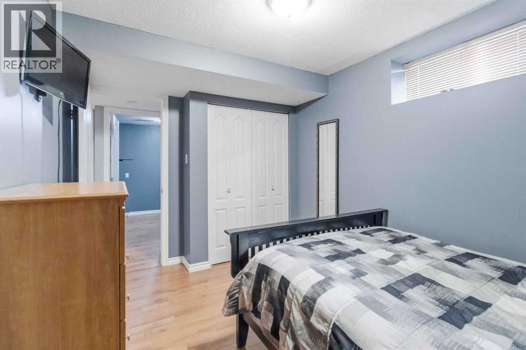 233 GLADSTONE Bay - 29