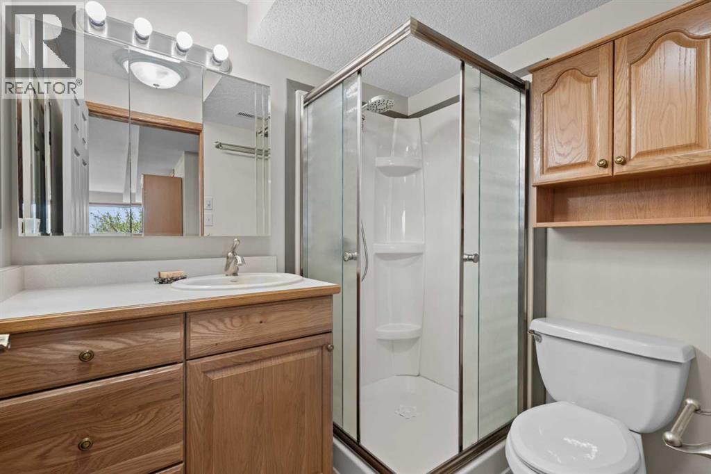 434183 2 Street E - 30