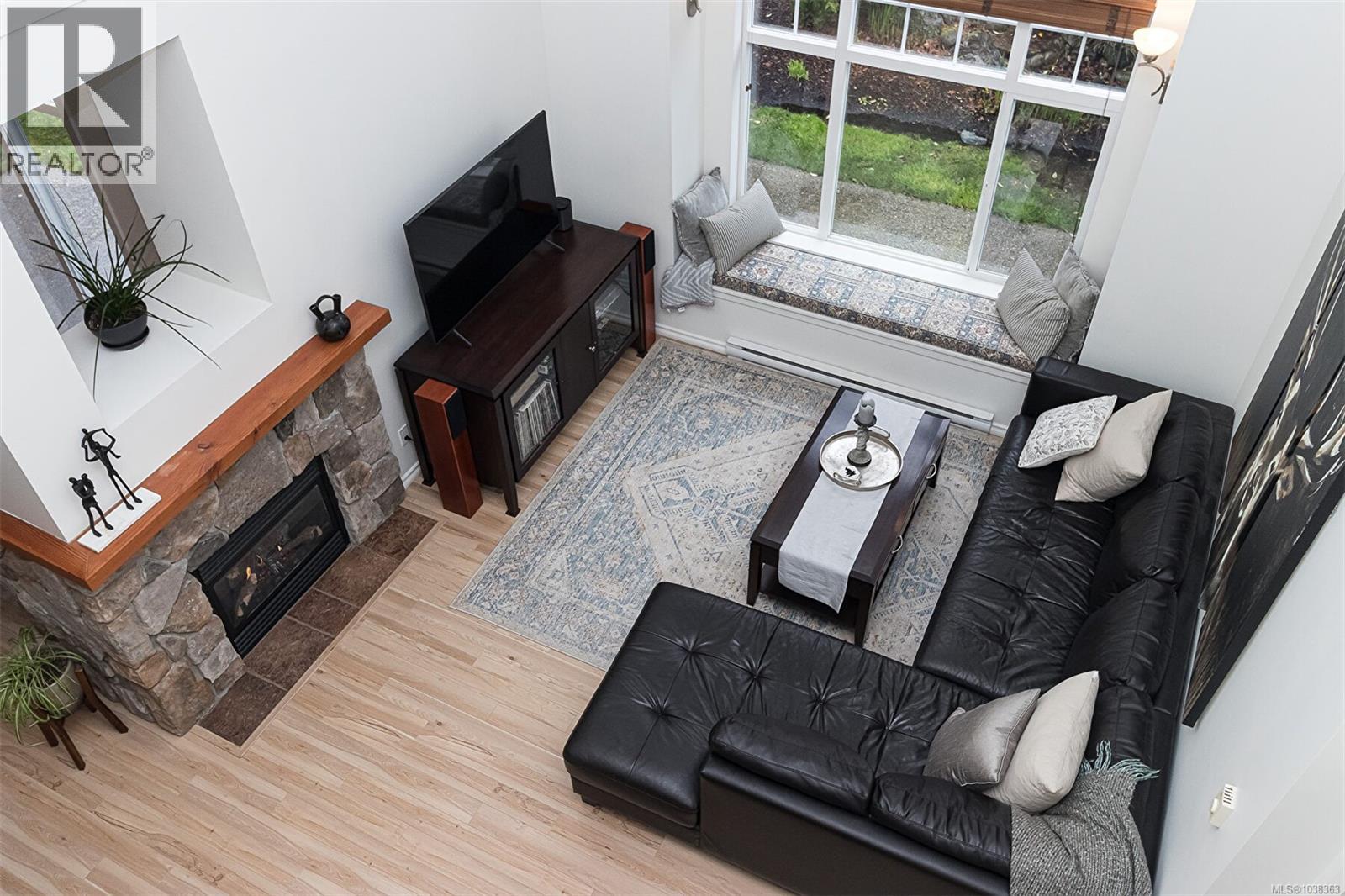 2433 Driftwood Dr - 33