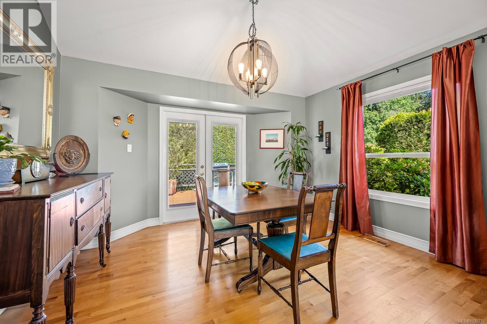 1394 Mallard Dr - 10