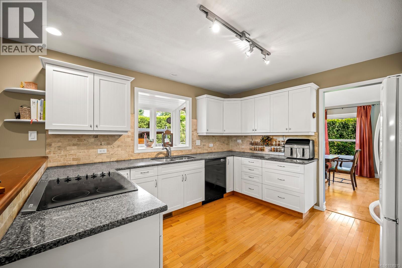 1394 Mallard Dr - 42