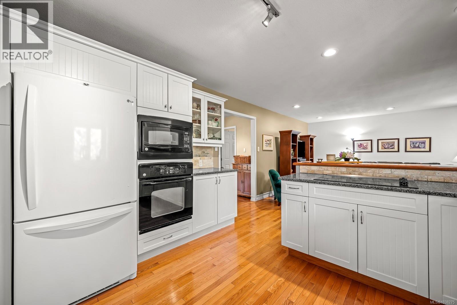 1394 Mallard Dr - 43