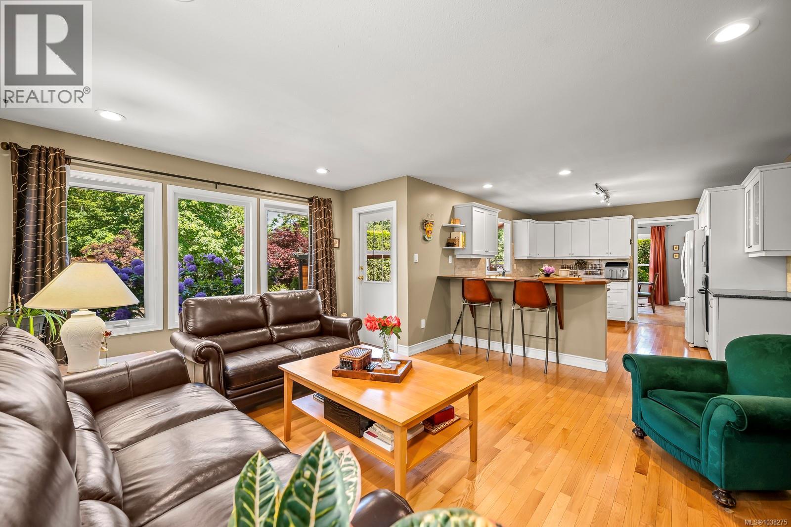 1394 Mallard Dr - 7