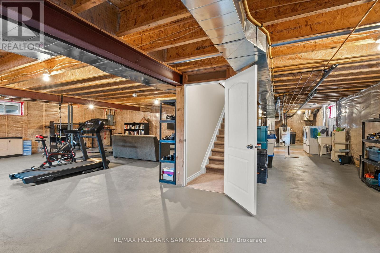 631 ROBERT HILL STREET - 28