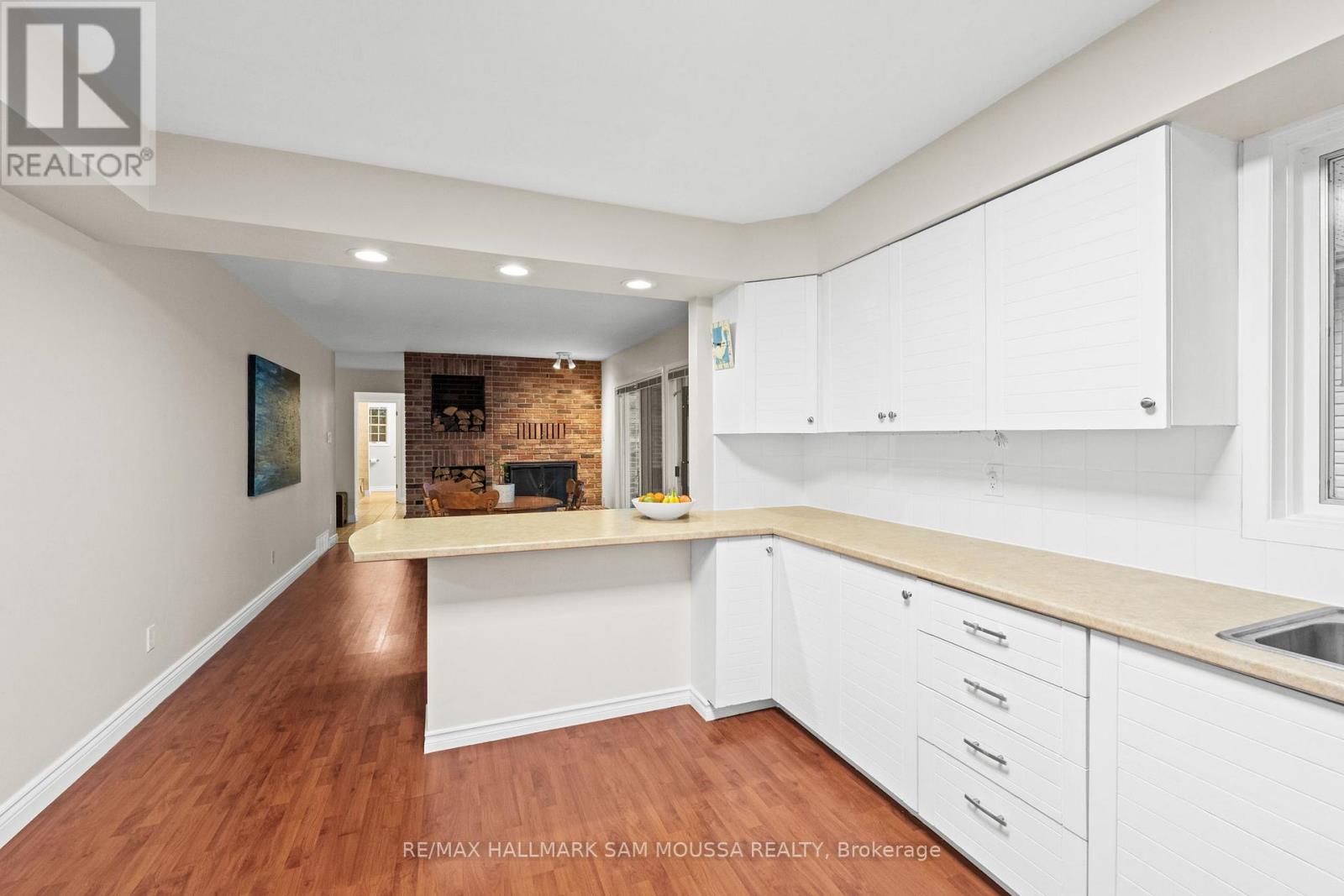 118 JUANITA AVENUE - 22