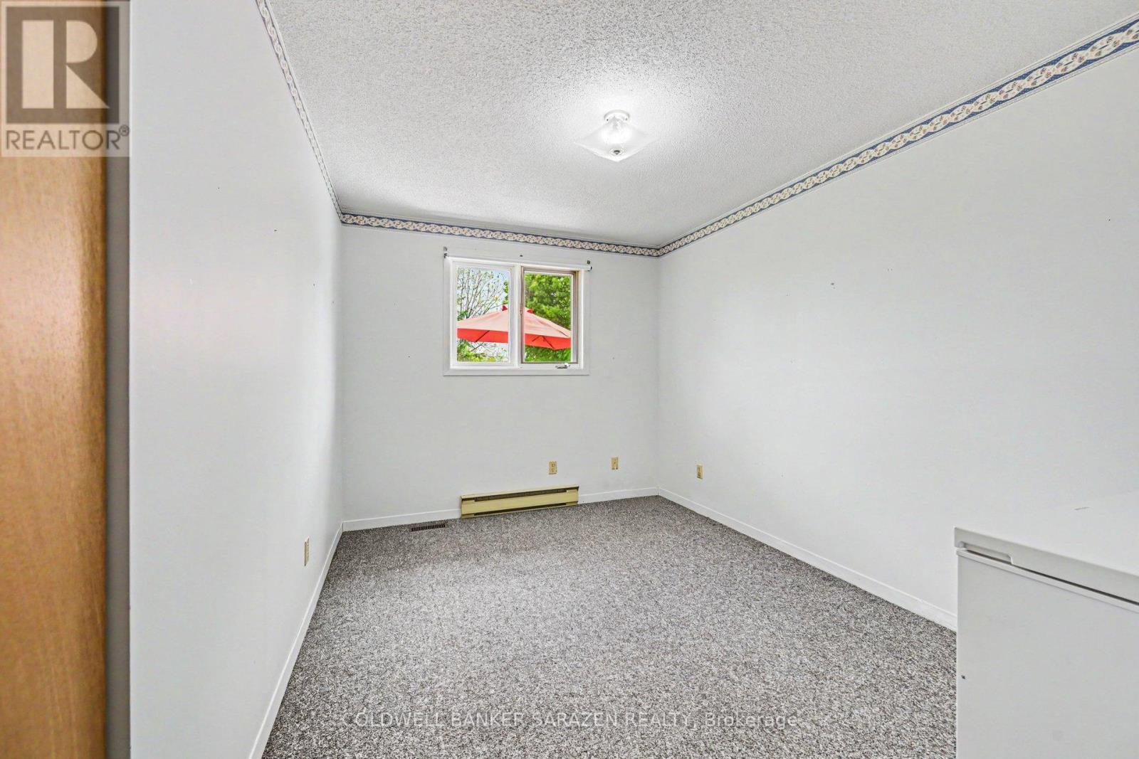 258 ALLAN DRIVE - 18