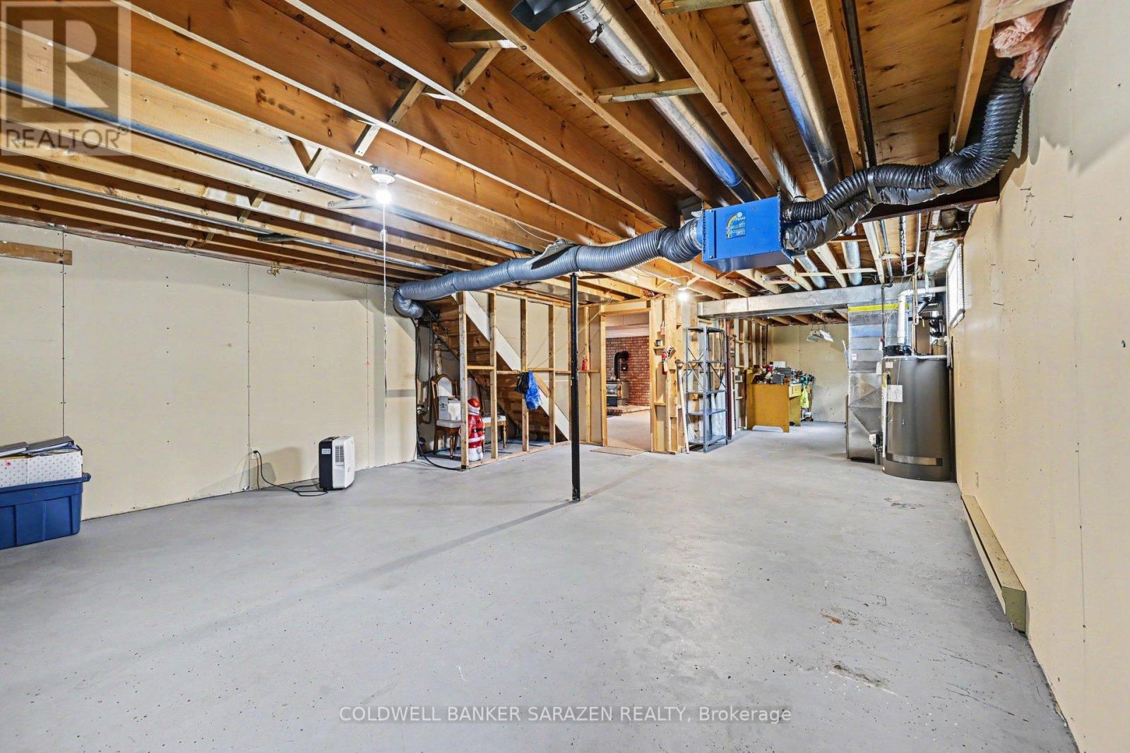 258 ALLAN DRIVE - 26