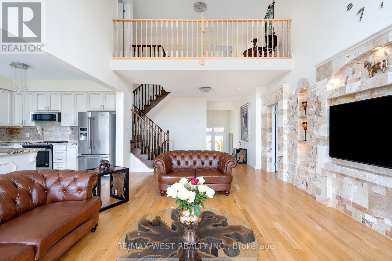 121 ALLEGRA DRIVE - 9