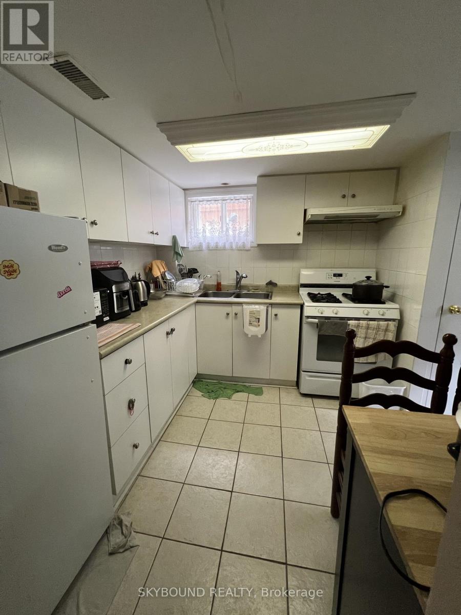 33 BRADSTOCK ROAD - 19