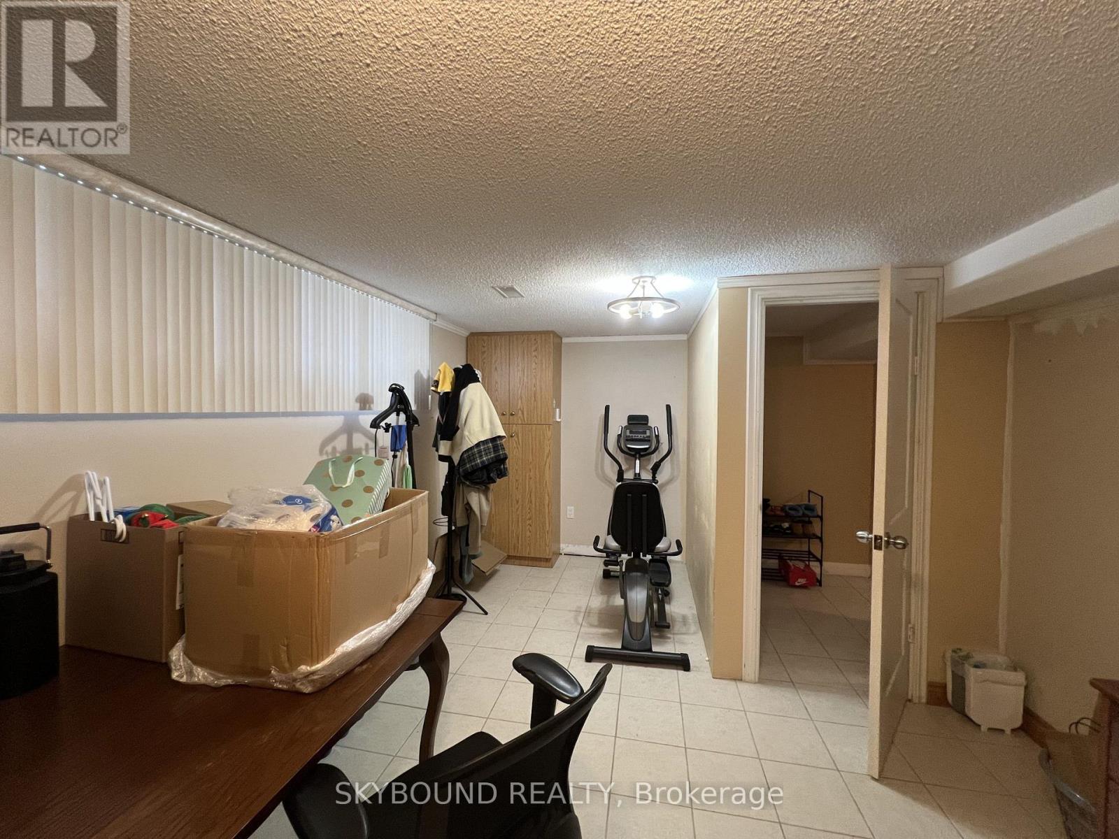 33 BRADSTOCK ROAD - 18