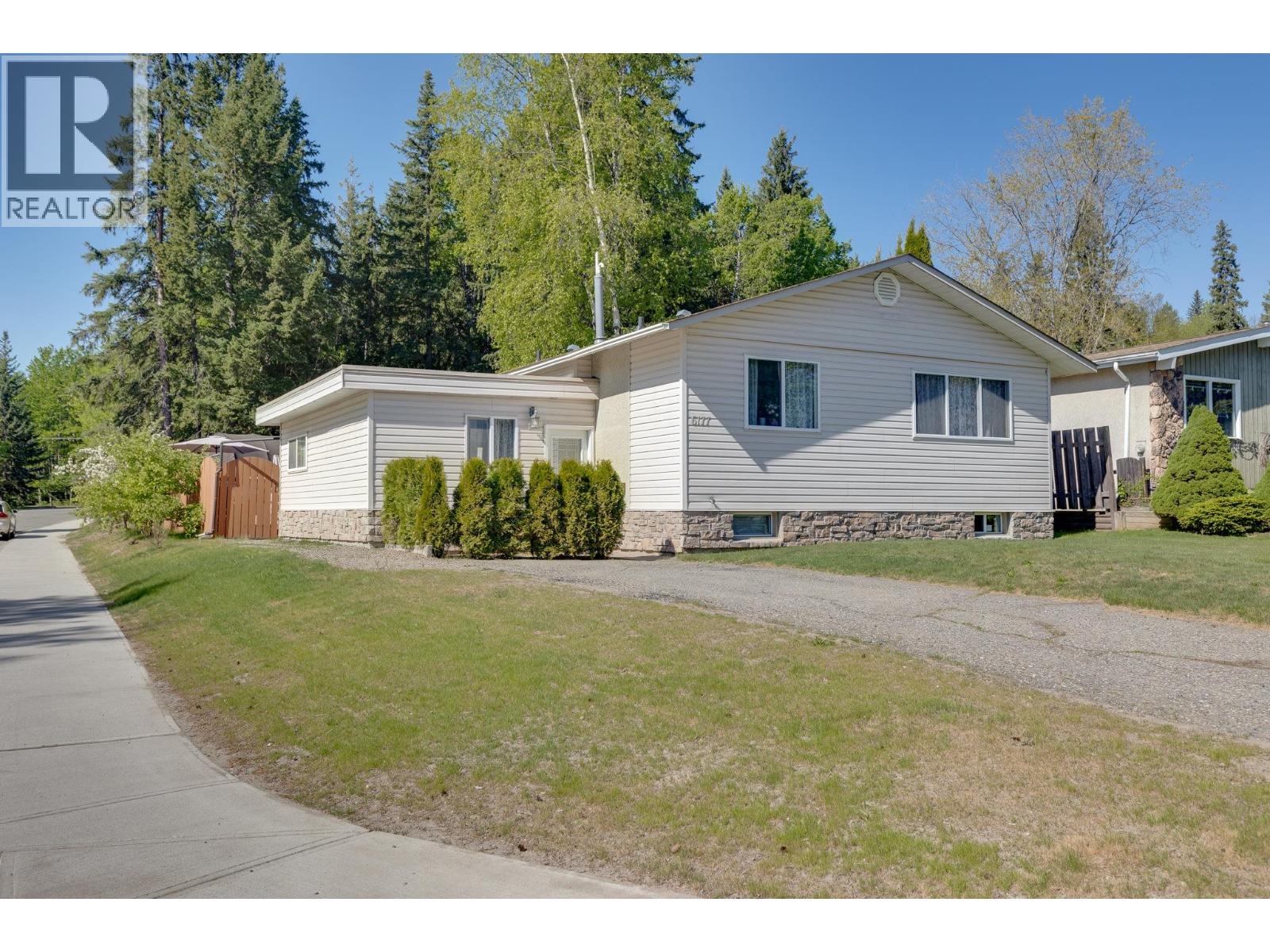 6177 CALEDONIA CRESCENT - 1