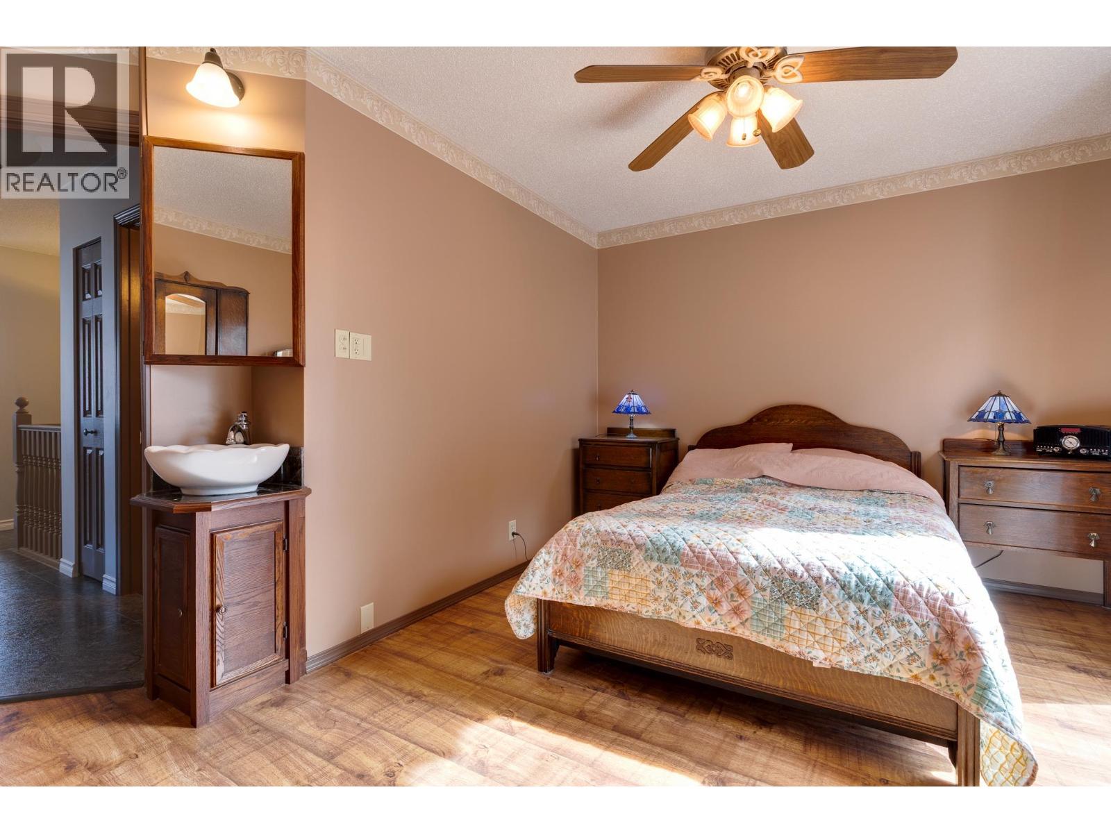 6177 CALEDONIA CRESCENT - 14