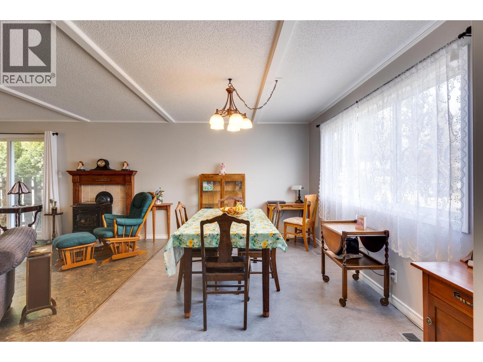 6177 CALEDONIA CRESCENT - 6