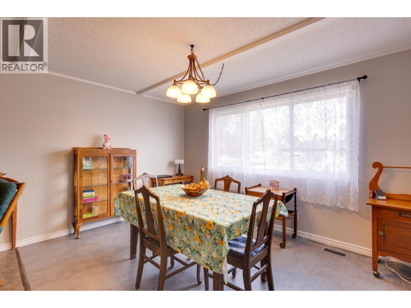 6177 CALEDONIA CRESCENT - 7