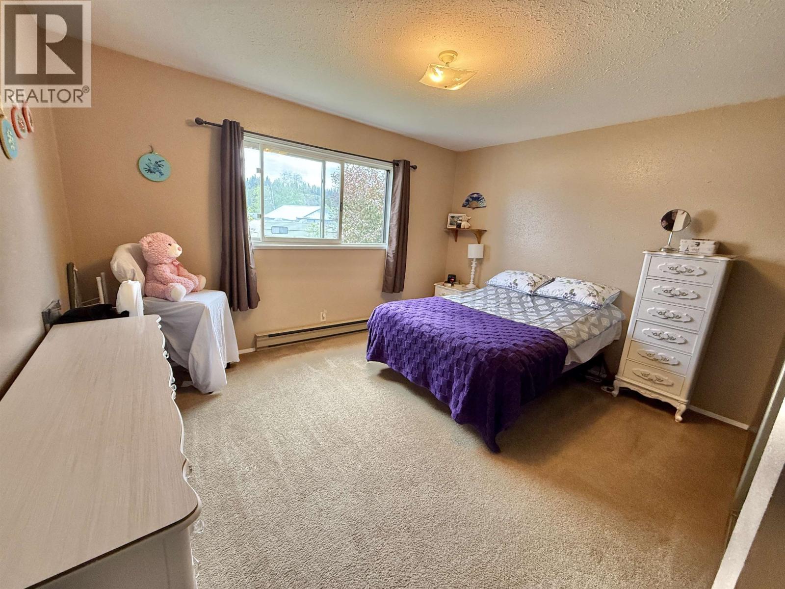 #203 398 RODDIS DRIVE - 11