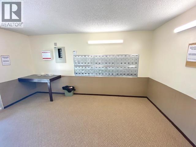 #203 398 RODDIS DRIVE - 22