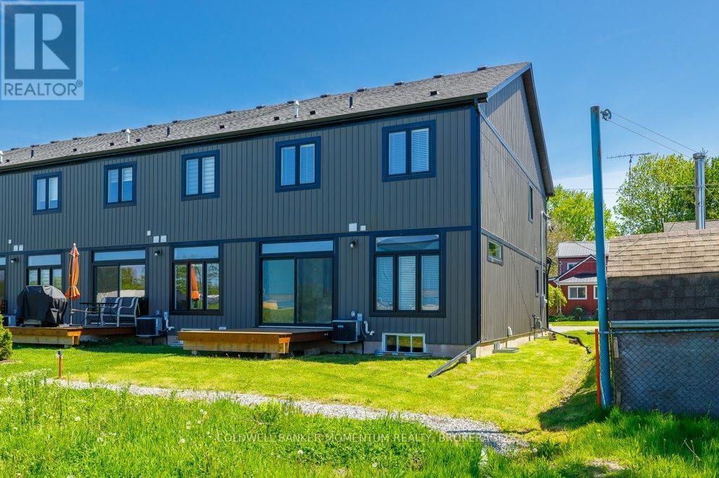 59 OMER AVENUE - 35