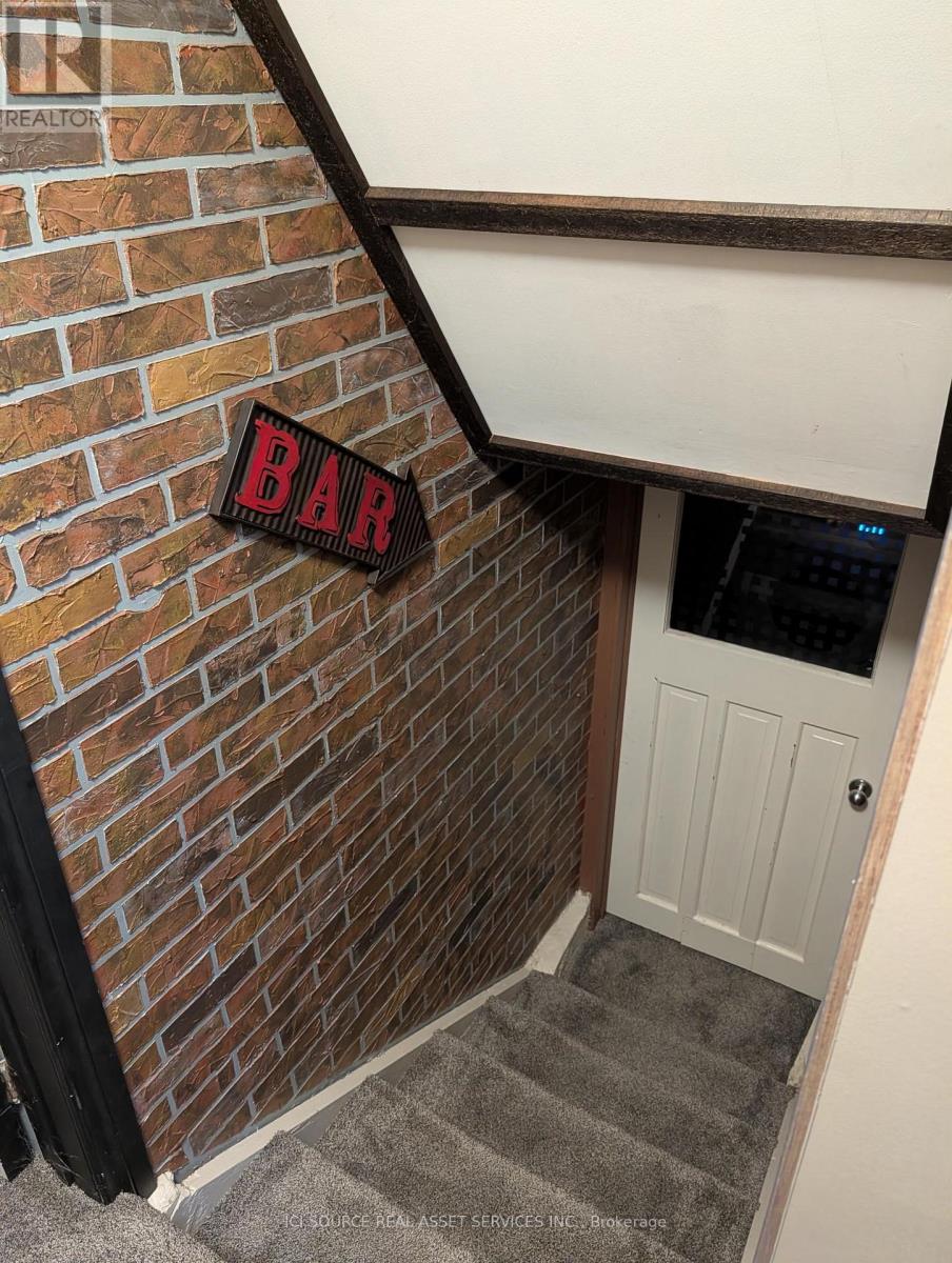 763 BOYLE DRIVE - 26