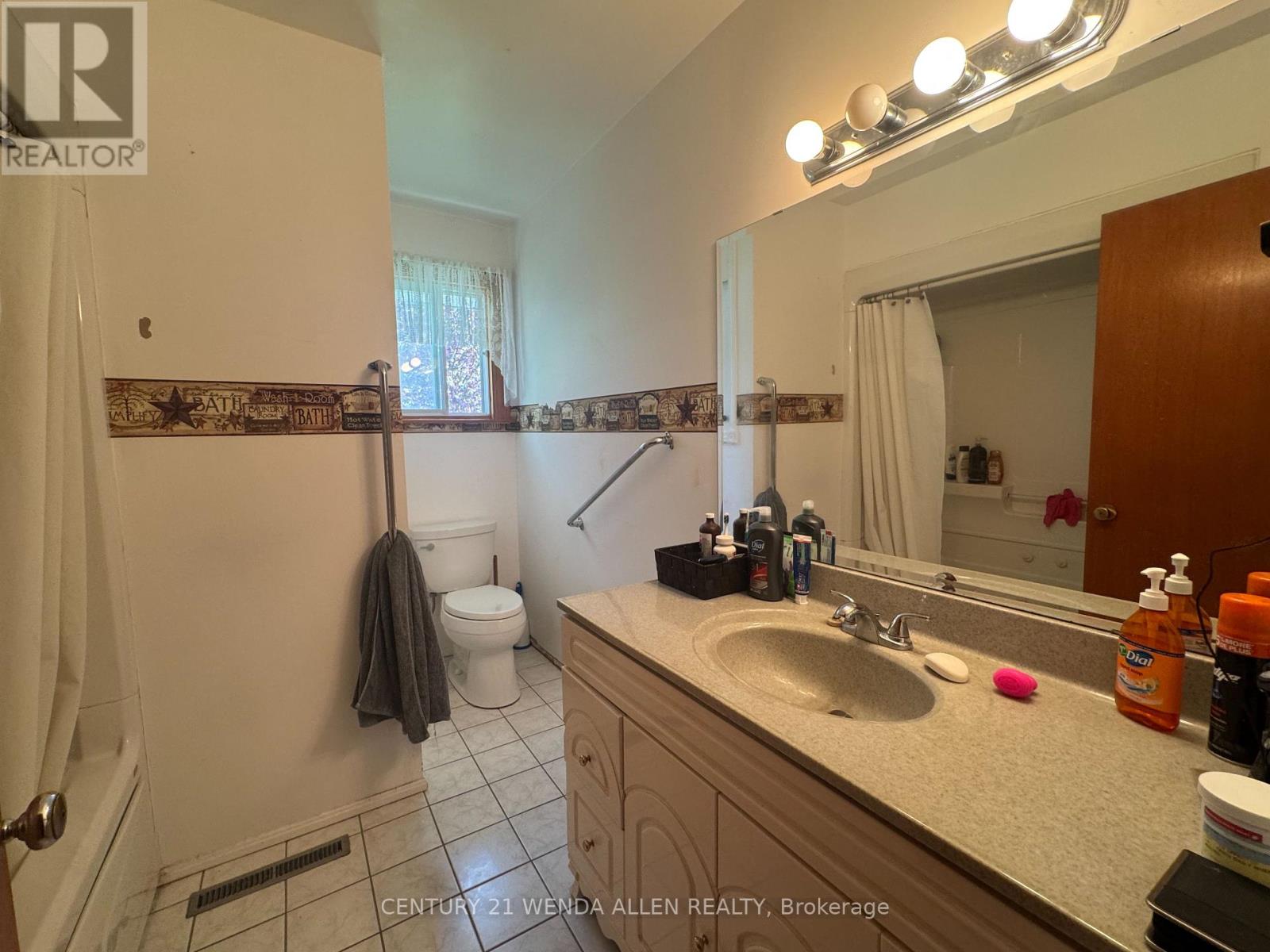 63 GILBERT STREET - 17
