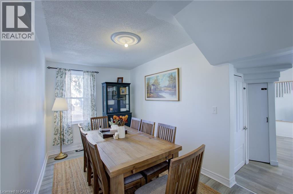 101 JOHN Street E - 10