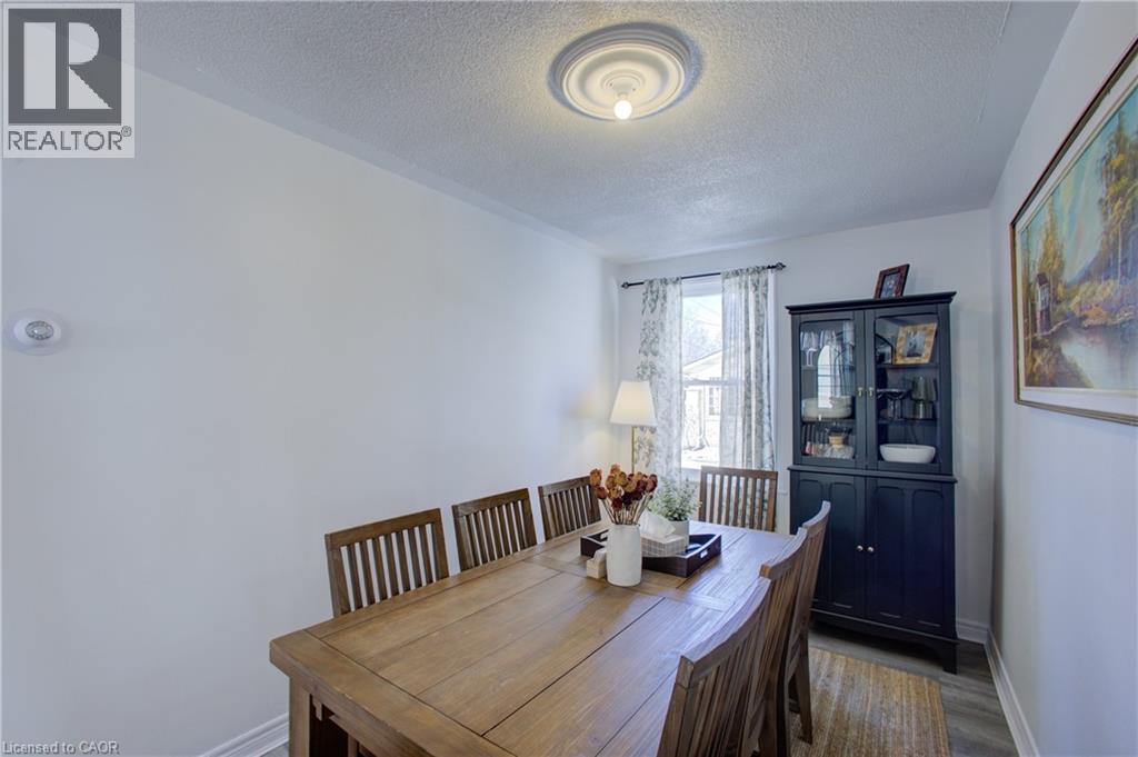 101 JOHN Street E - 11