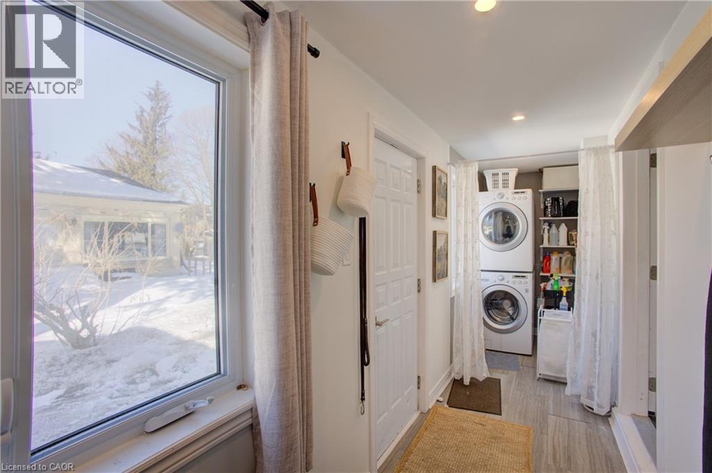 101 JOHN Street E - 26