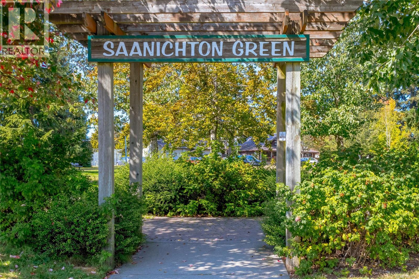 #17 7980 East Saanich Rd - 31