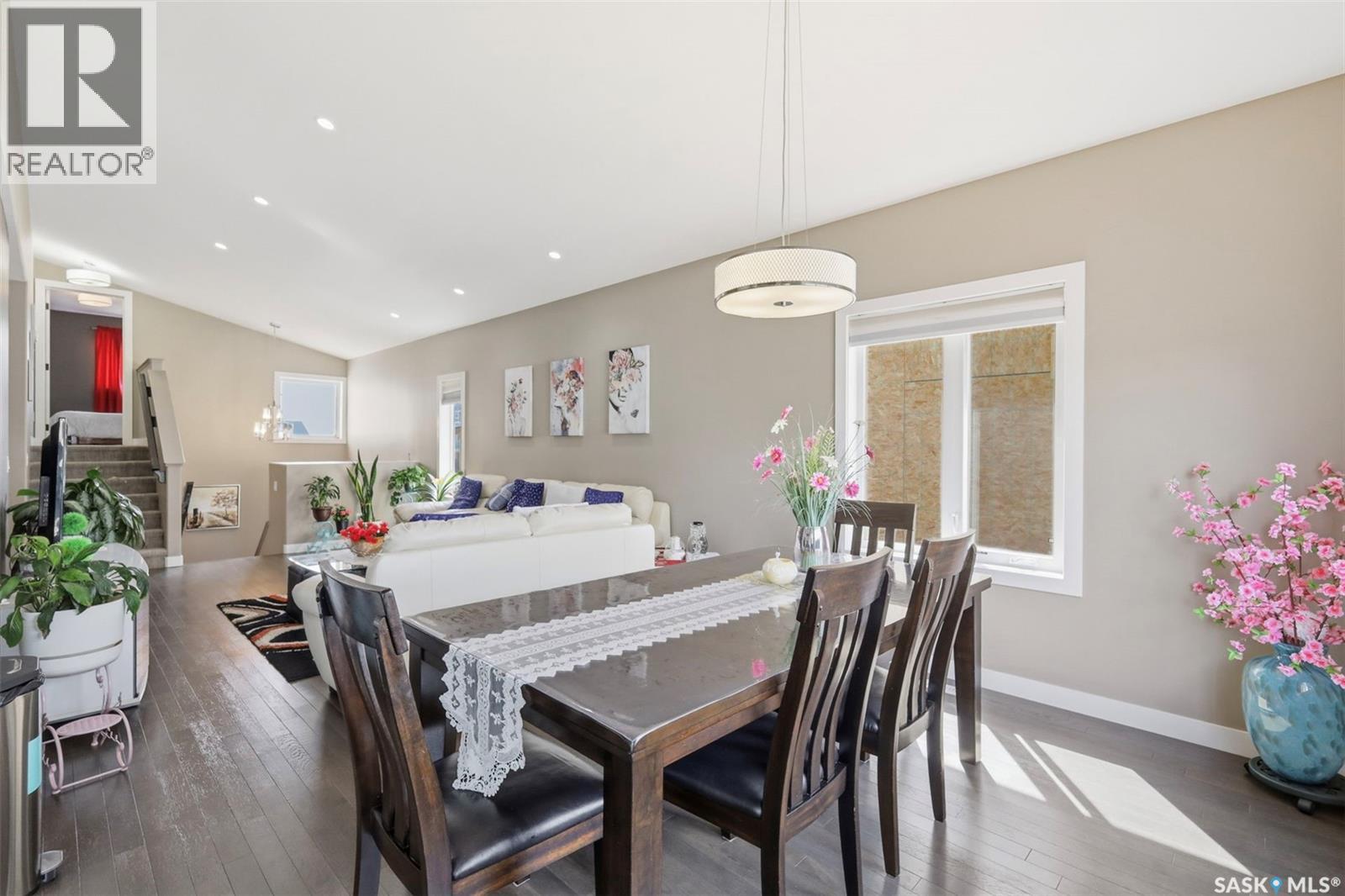 211 Baltzan BOULEVARD - 11
